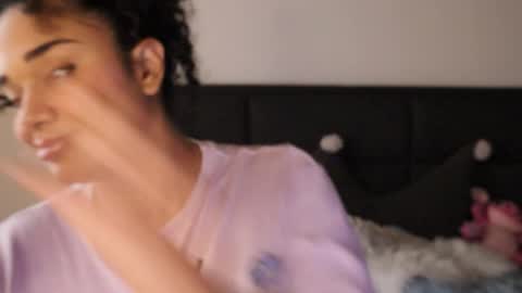 Snapshot of soytropicalfruit chatting on December 2025 10:17:02 PM You want to talk to me more personal follow me in My Channel VIP 50 the discount online show from December 2025 10:17:02 PM