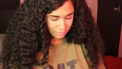 Snapshot of soytropicalfruit chatting on February 2026 11:30:02 PM You want to talk to me more personal follow me in My Channel VIP 50 the discount online show from February 2026 11:30:02 PM