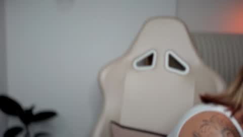 Snapshot of soytulu_ chatting on December 2024 10:23:01 PM brisa s online show from December 2024 10:23:01 PM