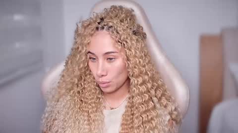 Snapshot of soytulu_ chatting on February 2025 04:35:02 PM brisa s online show from February 2025 04:35:02 PM