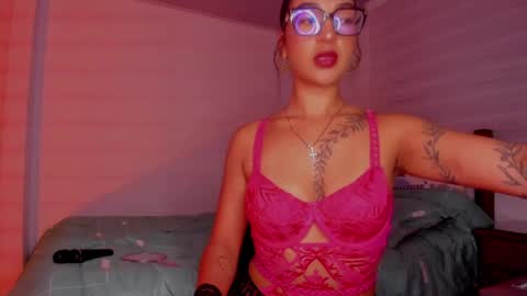 Snapshot of soyvane chatting on April 2026 08:41:01 AM VANESSA online show from April 2026 08:41:01 AM