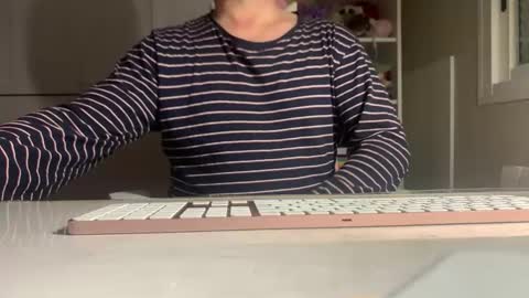 Snapshot of spa_eng chatting on February 2026 07:58:01 PM SPA ENG online show from February 2026 07:58:01 PM