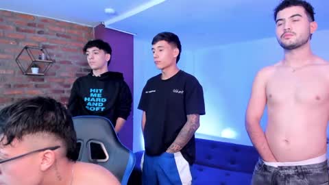 Gabo Lucas and Justin online show from April 2026 08:43:01 PM