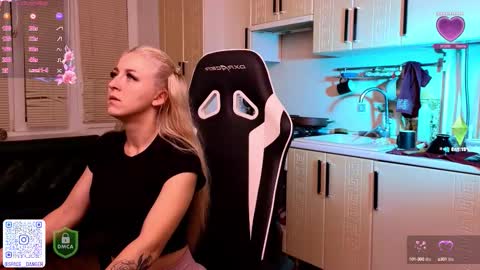 Snapshot of space_danger chatting on October 2025 07:22:01 PM space danger online show from October 2025 07:22:01 PM