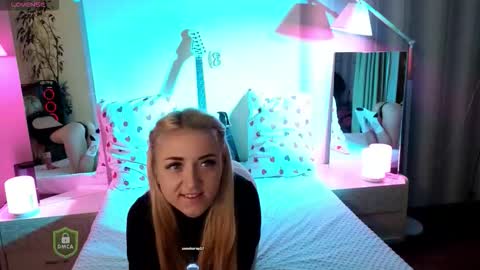 Snapshot of space_danger chatting on October 2025 03:07:01 PM space danger online show from October 2025 03:07:01 PM