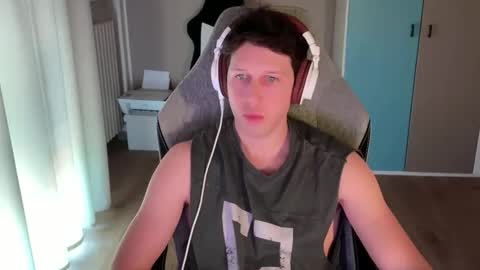 Doggo online show from June 2026 11:03:01 AM