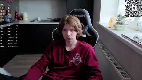 Snapshot of spaisenok chatting on October 2025 12:06:02 PM Mike online show from October 2025 12:06:02 PM