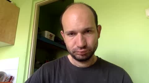 Snapshot of sparei7 chatting on June 2026 08:20:02 AM Snaiky online show from June 2026 08:20:02 AM