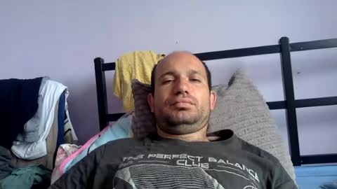 Snapshot of sparei7 chatting on June 2026 09:30:01 AM Snaiky online show from June 2026 09:30:01 AM