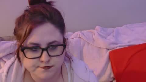 Snapshot of sparklelove69 chatting on May 2026 06:43:02 AM Scottietee online show from May 2026 06:43:02 AM