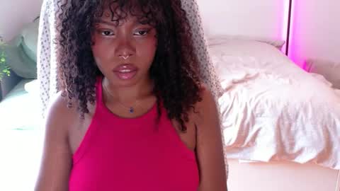 Snapshot of sparklingsoleil chatting on May 2026 05:42:01 PM Soleil online show from May 2026 05:42:01 PM