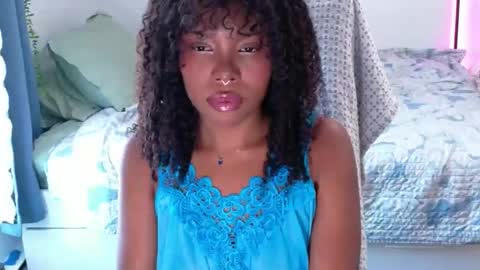 Snapshot of sparklingsoleil chatting on June 2026 05:47:02 PM Soleil online show from June 2026 05:47:02 PM