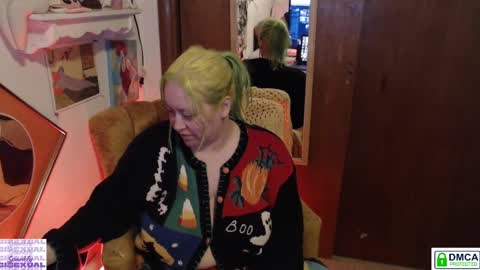 Snapshot of sparklybisexual chatting on October 2025 11:43:01 PM sparklybisexual online show from October 2025 11:43:01 PM