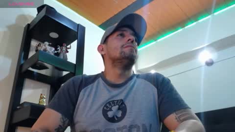 Snapshot of spartacus_cam chatting on December 2024 06:00:02 AM online show from December 2024 06:00:02 AM