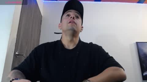 Snapshot of spartacus_cam chatting on January 2025 06:34:02 AM online show from January 2025 06:34:02 AM