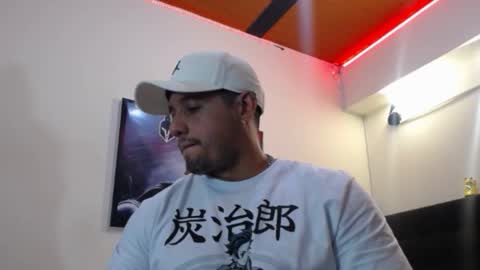 Snapshot of spartacus_cam chatting on October 2025 06:38:01 AM online show from October 2025 06:38:01 AM