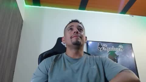 Snapshot of spartacus_cam chatting on November 2025 06:02:01 AM online show from November 2025 06:02:01 AM