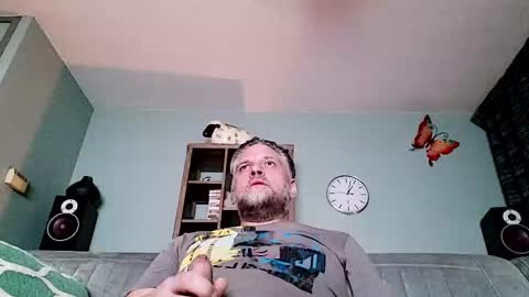 Snapshot of spectacularguy chatting on January 2025 12:01:01 AM DutchDude online show from January 2025 12:01:01 AM