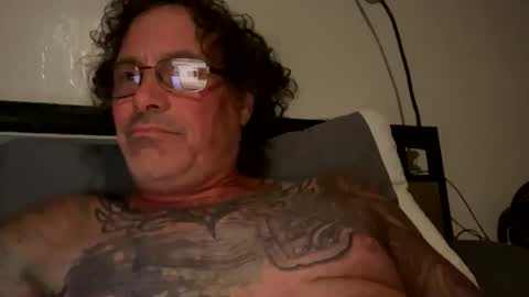 specter1972 online show from November 2025 03:05:01 AM