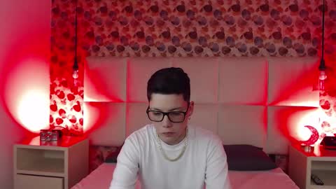 spencerm_ online show from November 2025 07:48:02 PM