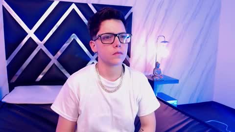 spencerm_ online show from December 2025 08:25:01 PM