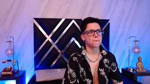 spencerm_ online show from December 2025 10:29:01 PM