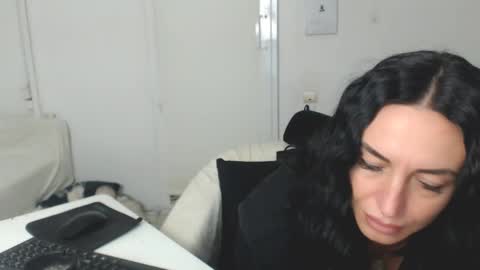 Snapshot of spicemint chatting on February 2025 05:24:02 PM Carla online show from February 2025 05:24:02 PM