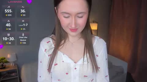 Elva online show from November 2025 07:28:01 PM