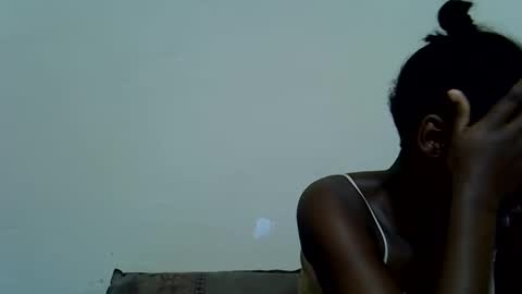 Snapshot of spicy_kittie chatting on June 2026 07:42:02 AM Kittle online show from June 2026 07:42:02 AM
