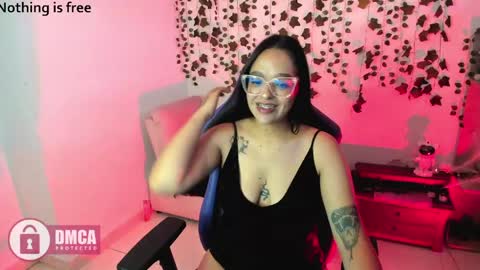 Snapshot of spicydollx_1 chatting on May 2026 04:15:01 PM Geraldin online show from May 2026 04:15:01 PM