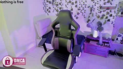 Snapshot of spicydollx_1 chatting on May 2026 02:21:02 PM Geraldin online show from May 2026 02:21:02 PM
