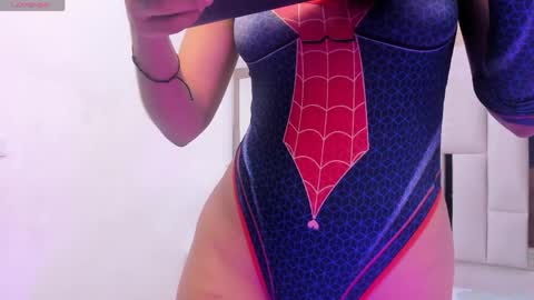 Snapshot of spider_webbed chatting on May 2026 11:49:01 AM Spider online show from May 2026 11:49:01 AM