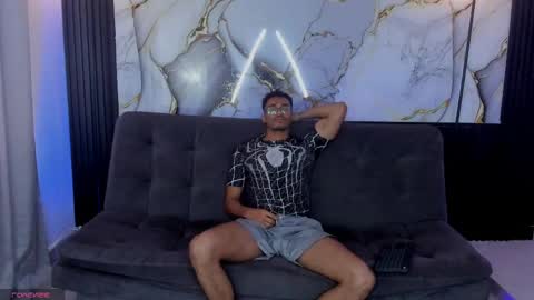 Snapshot of spiderlatin_ chatting on May 2026 07:31:01 PM Spider boy online show from May 2026 07:31:01 PM