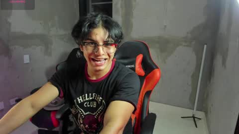 spideychill online show from April 2026 12:04:01 AM