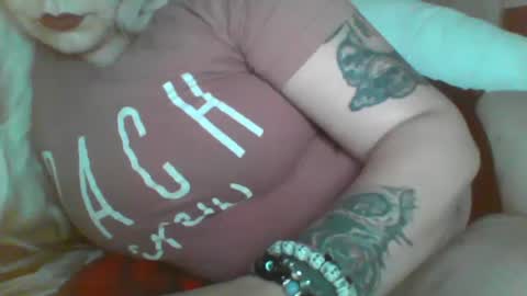 Snapshot of spinnerbitch chatting on January 2025 11:25:01 AM Vanessa Spade online show from January 2025 11:25:01 AM