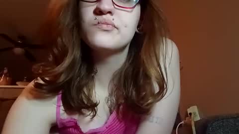 Snapshot of spoiledprincess4 chatting on February 2025 12:52:02 AM spoiledprincess4 online show from February 2025 12:52:02 AM