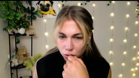 Snapshot of sport_tall_karina chatting on June 2026 07:53:02 AM Karina online show from June 2026 07:53:02 AM