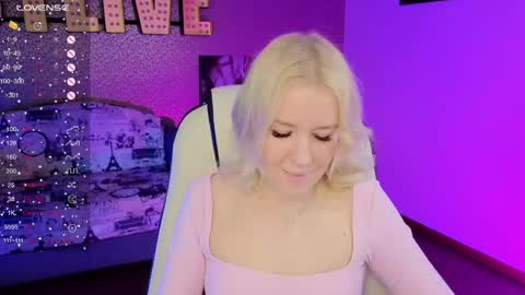 Snapshot of springajara chatting on April 2026 12:42:01 PM Vetta online show from April 2026 12:42:01 PM