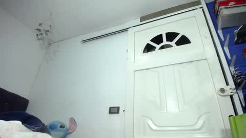 Snapshot of squirter_girl69 chatting on April 2026 04:05:02 AM squirter_girl69 online show from April 2026 04:05:02 AM