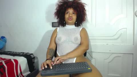 Snapshot of squirter_girl69 chatting on June 2026 06:19:02 AM squirter_girl69 online show from June 2026 06:19:02 AM