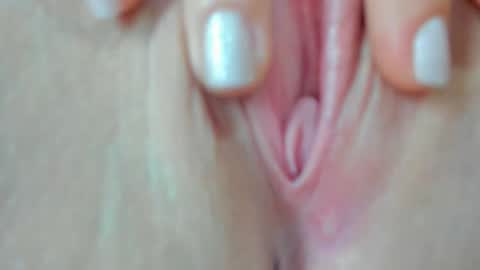 Snapshot of squirttati33 chatting on April 2026 03:50:01 PM Tati online show from April 2026 03:50:01 PM