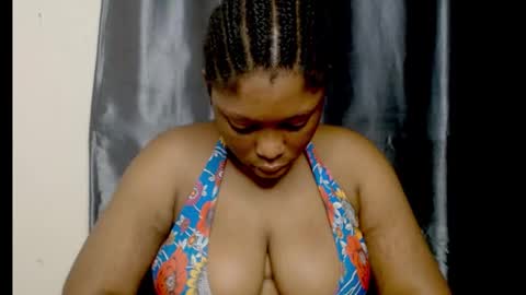 Snapshot of squirtyqueenxx chatting on September 2025 01:22:02 AM gold online show from September 2025 01:22:02 AM