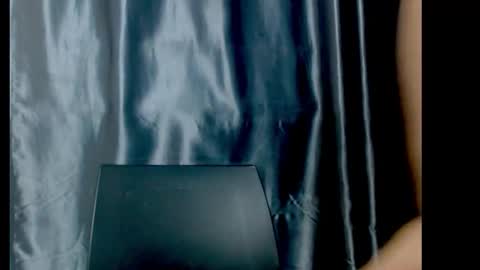 Snapshot of squirtyqueenxx chatting on October 2025 10:38:01 PM gold online show from October 2025 10:38:01 PM