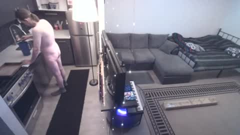 sqwindak online show from December 2024 05:47:02 AM