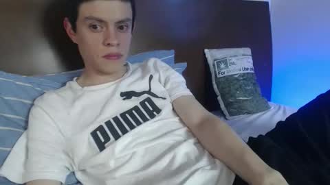 sr_bolaiinas online show from September 2025 08:24:01 PM