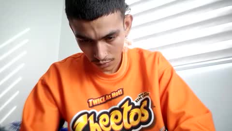 Snapshot of srcejotas chatting on April 2026 08:20:02 PM sorry mom online show from April 2026 08:20:02 PM