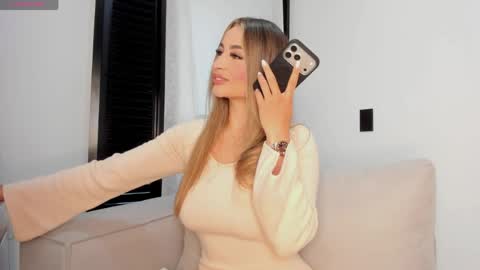Laura online show from May 2026 11:38:01 AM