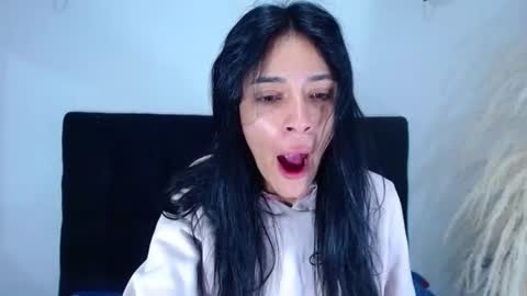 Snapshot of srta_luciana chatting on June 2026 12:04:02 PM . . online show from June 2026 12:04:02 PM
