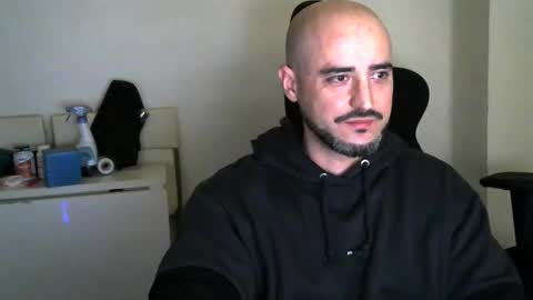 Snapshot of srtramposo chatting on March 2026 04:01:02 AM srtramposo online show from March 2026 04:01:02 AM