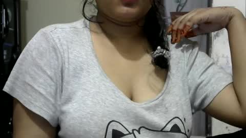 Snapshot of sruti23 chatting on June 2026 03:09:02 AM sruti online show from June 2026 03:09:02 AM